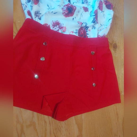 2 piece shorts and halter top summer outfit. - Picture 2 of 7